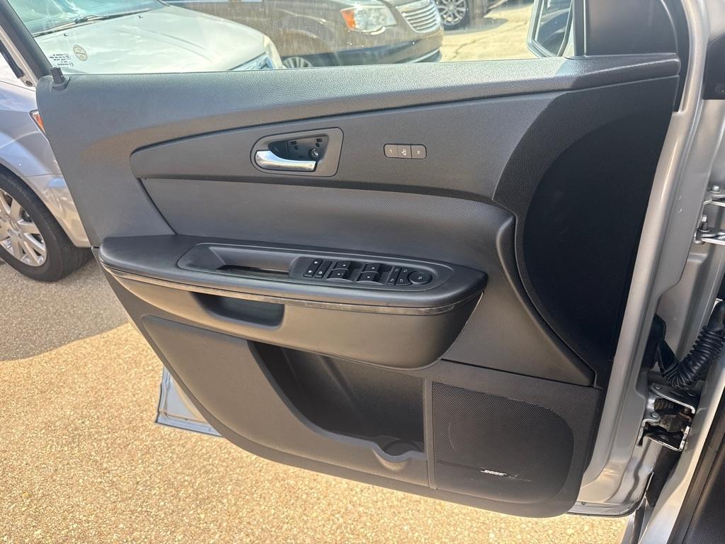 GMC Acadia AWD 4dr Denali 2012