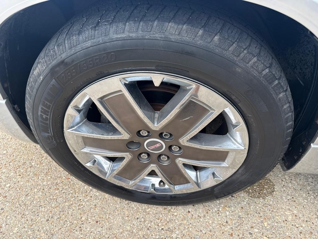 GMC Acadia AWD 4dr Denali 2012