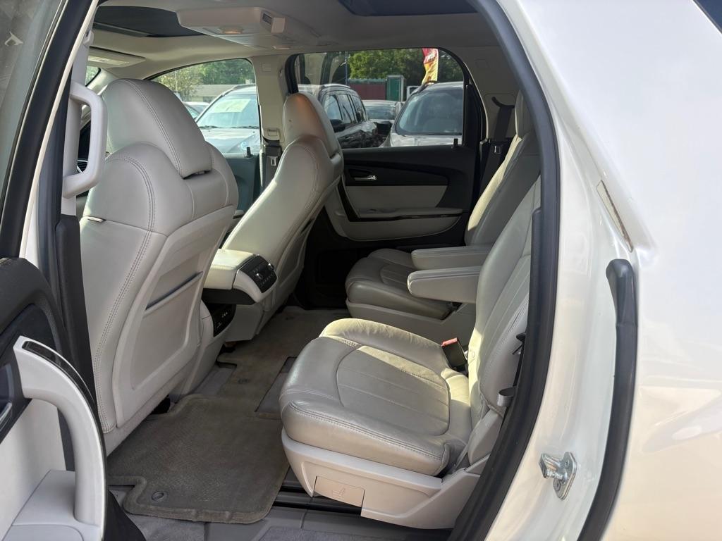 GMC Acadia FWD 4dr Denali 2012