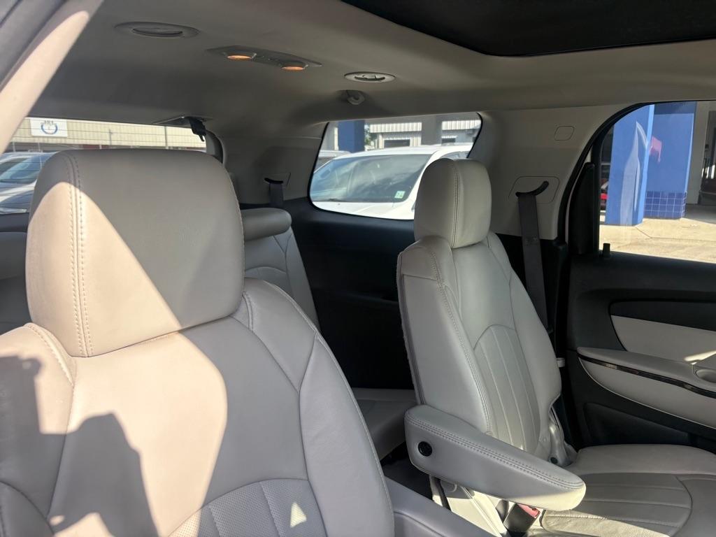 GMC Acadia FWD 4dr Denali 2012