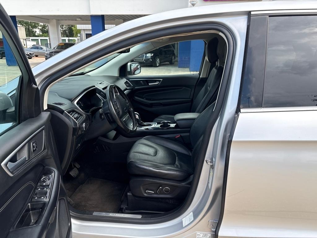 Ford Edge 4dr Titanium FWD 2015