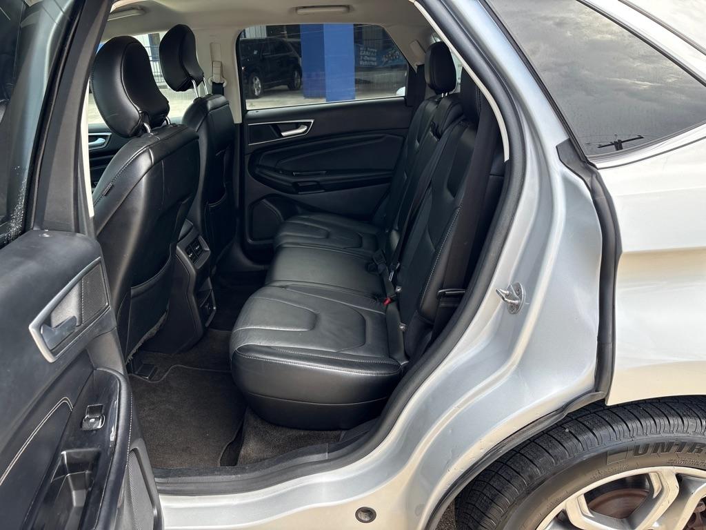 Ford Edge 4dr Titanium FWD 2015