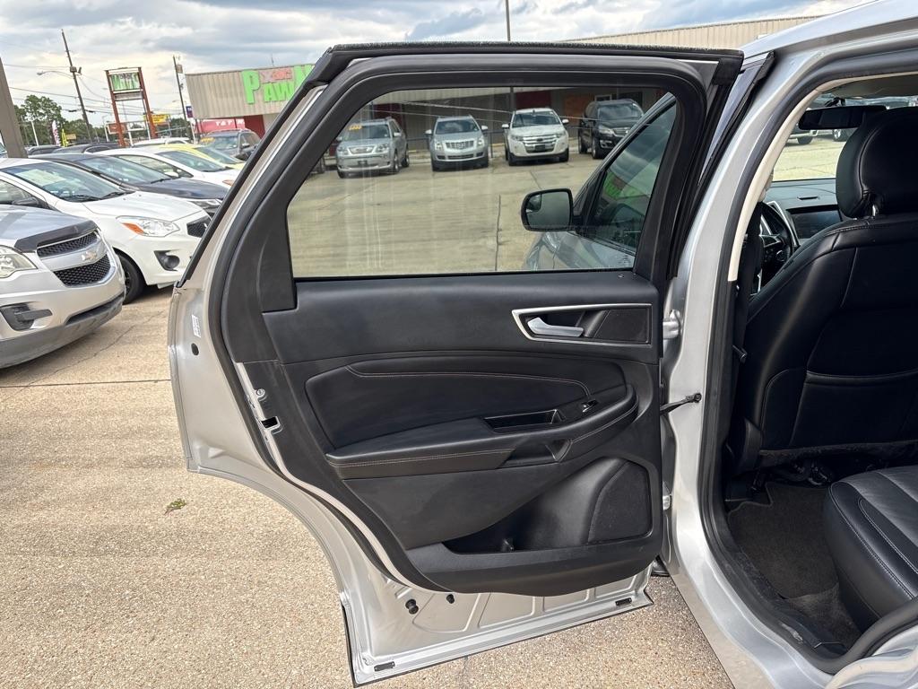 Ford Edge 4dr Titanium FWD 2015