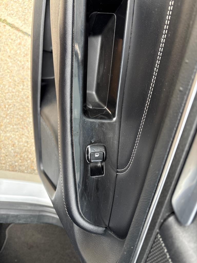 Ford Edge 4dr Titanium FWD 2015