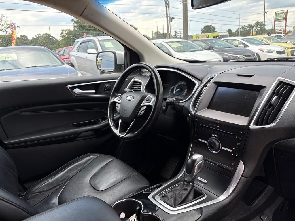 Ford Edge 4dr Titanium FWD 2015