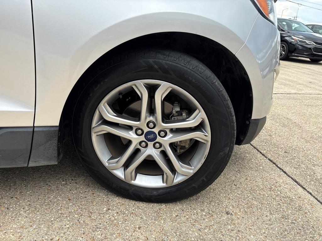 Ford Edge 4dr Titanium FWD 2015