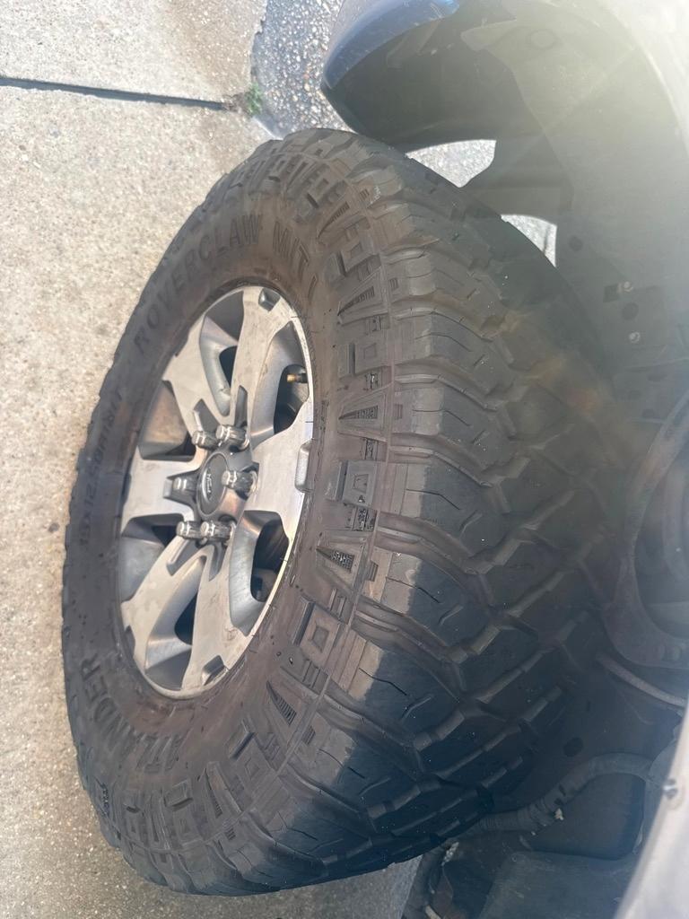 Ford F-150 4WD SuperCrew 145" Platinum 2012