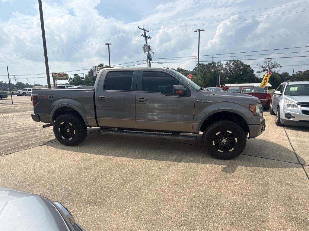 Ford F-150 4WD SuperCrew 145" Platinum 2012