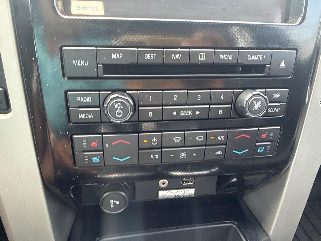 Ford F-150 4WD SuperCrew 145" Platinum 2012