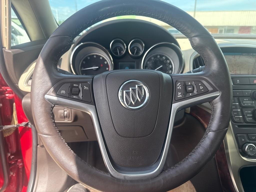 Buick Verano 4dr Sdn Leather Group 2012