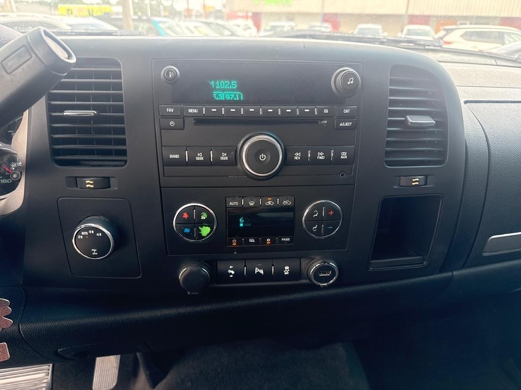 Chevrolet Silverado 1500 4WD Crew Cab 143.5" LT 2012