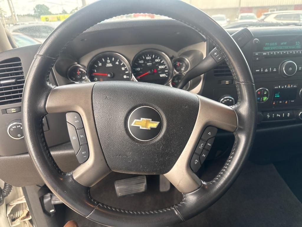 Chevrolet Silverado 1500 4WD Crew Cab 143.5" LT 2012