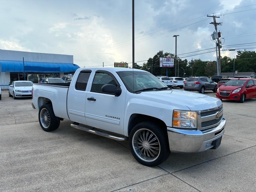 Chevrolet Silverado 1500 2WD Ext Cab 143.5" LT 2012