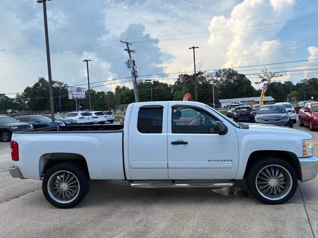 Chevrolet Silverado 1500 2WD Ext Cab 143.5" LT 2012