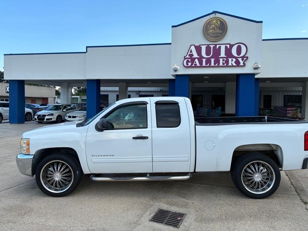 Chevrolet Silverado 1500 2WD Ext Cab 143.5" LT 2012