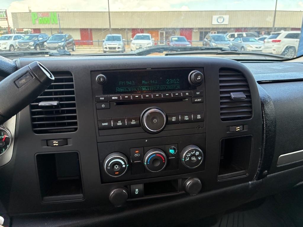 Chevrolet Silverado 1500 2WD Ext Cab 143.5" LT 2012