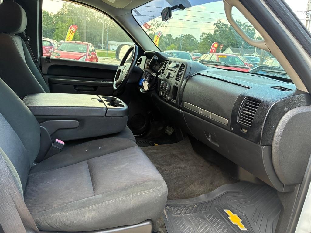 Chevrolet Silverado 1500 2WD Ext Cab 143.5" LT 2012