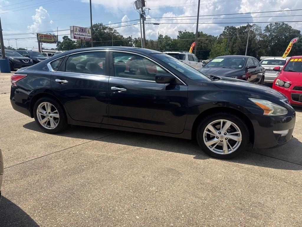 Nissan Altima 4dr Sdn I4 2.5 SV 2015