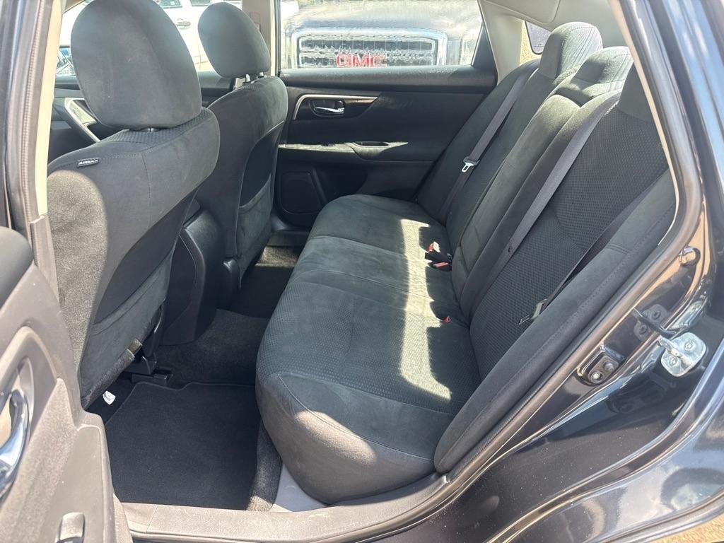 Nissan Altima 4dr Sdn I4 2.5 SV 2015