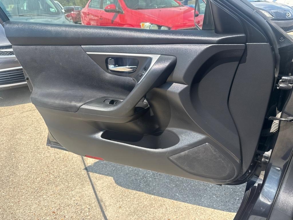 Nissan Altima 4dr Sdn I4 2.5 SV 2015