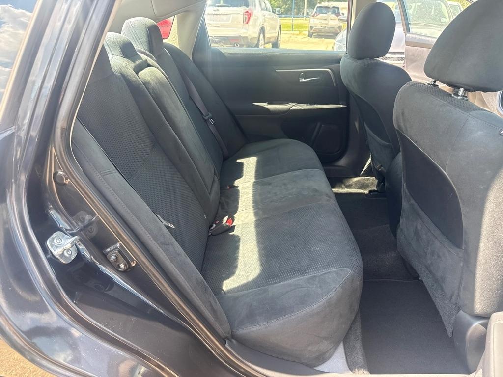 Nissan Altima 4dr Sdn I4 2.5 SV 2015