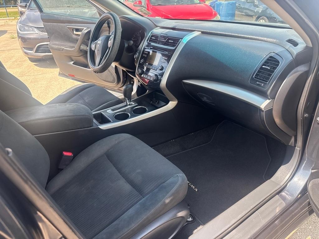 Nissan Altima 4dr Sdn I4 2.5 SV 2015