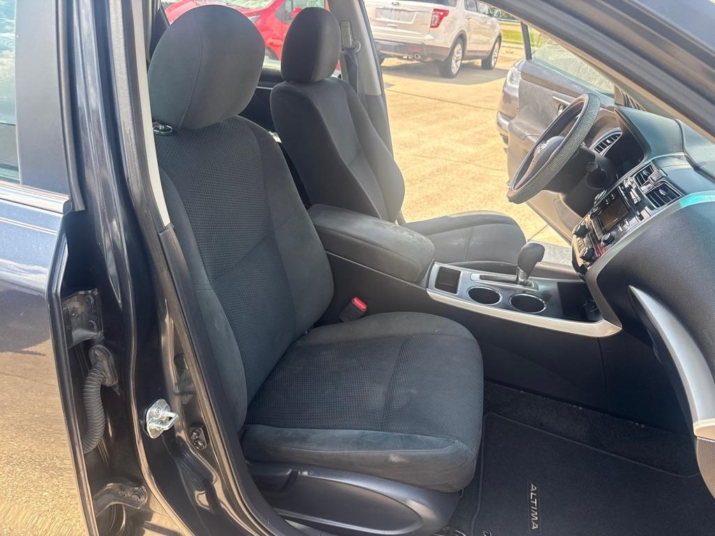 Nissan Altima 4dr Sdn I4 2.5 SV 2015