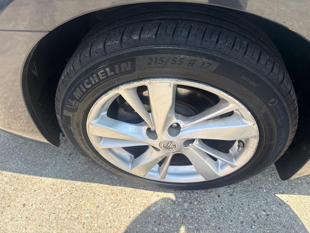 Nissan Altima 4dr Sdn I4 2.5 SV 2015
