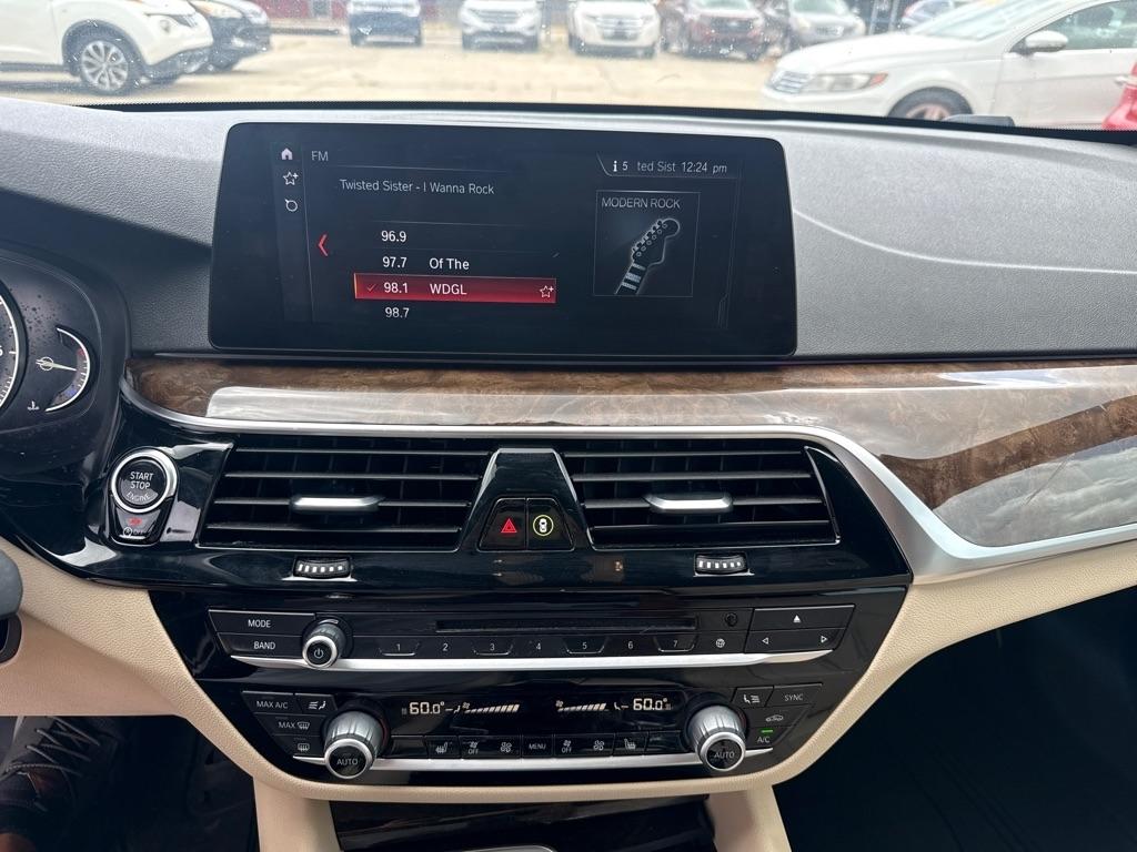 BMW 5 Series 540i Sedan 2017