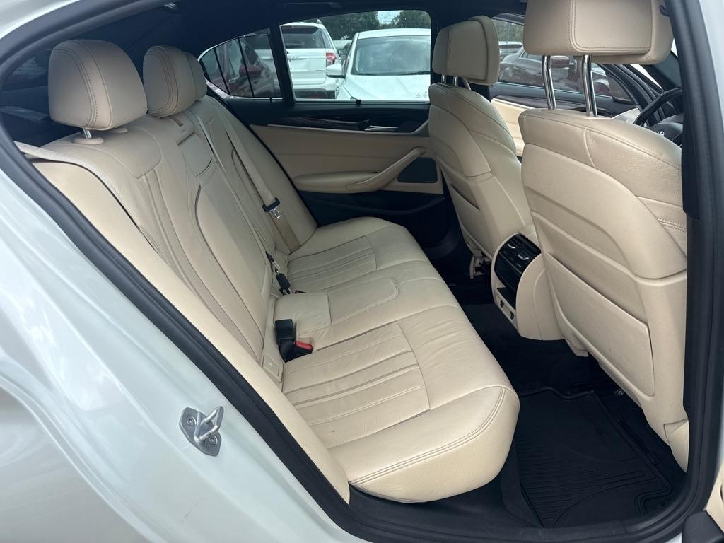 BMW 5 Series 540i Sedan 2017