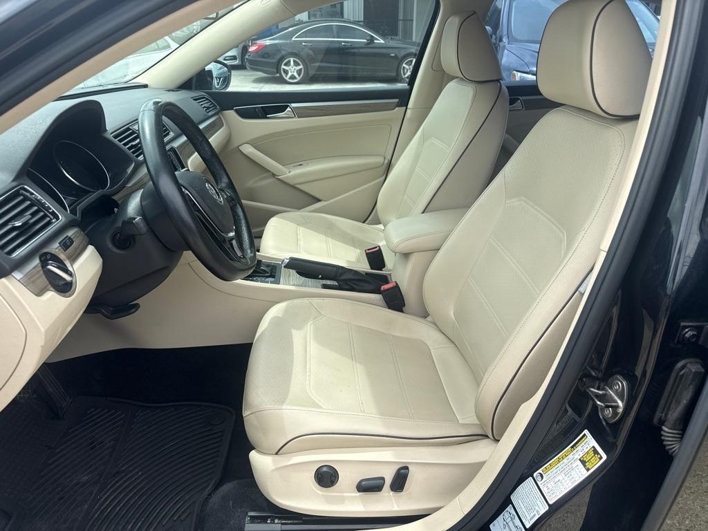 Volkswagen Passat 1.8T SE Auto 2017