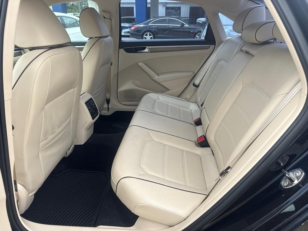 Volkswagen Passat 1.8T SE Auto 2017