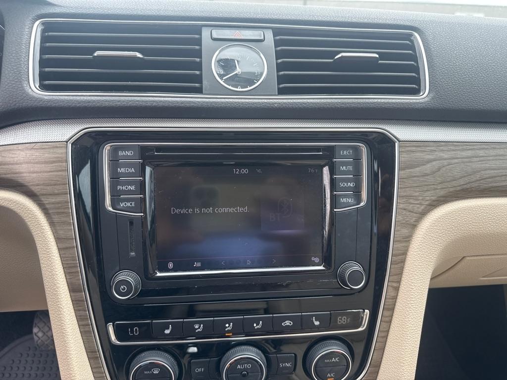 Volkswagen Passat 1.8T SE Auto 2017