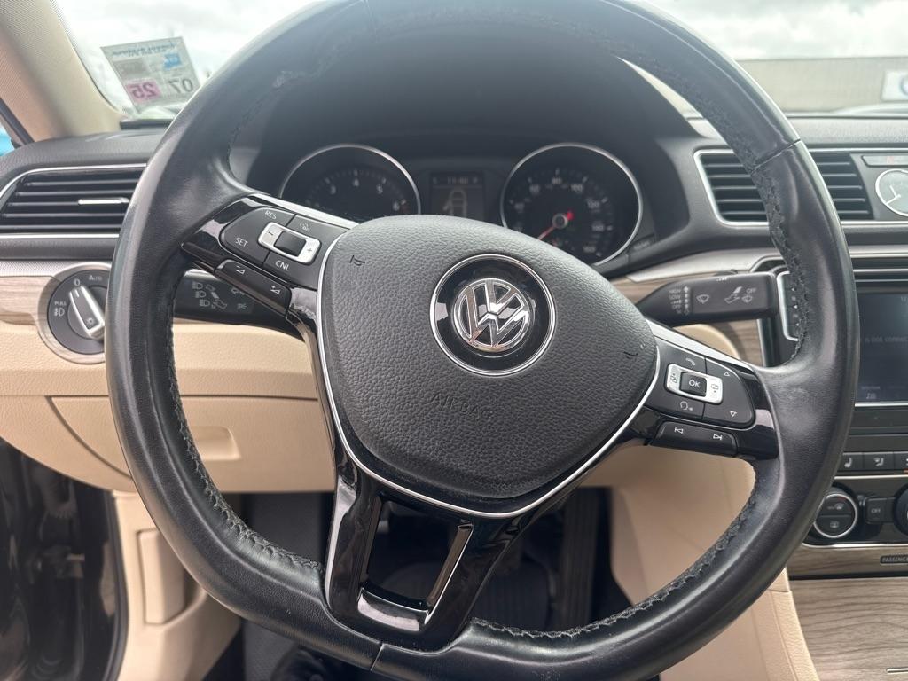 Volkswagen Passat 1.8T SE Auto 2017