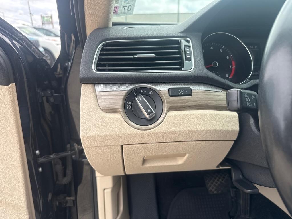Volkswagen Passat 1.8T SE Auto 2017