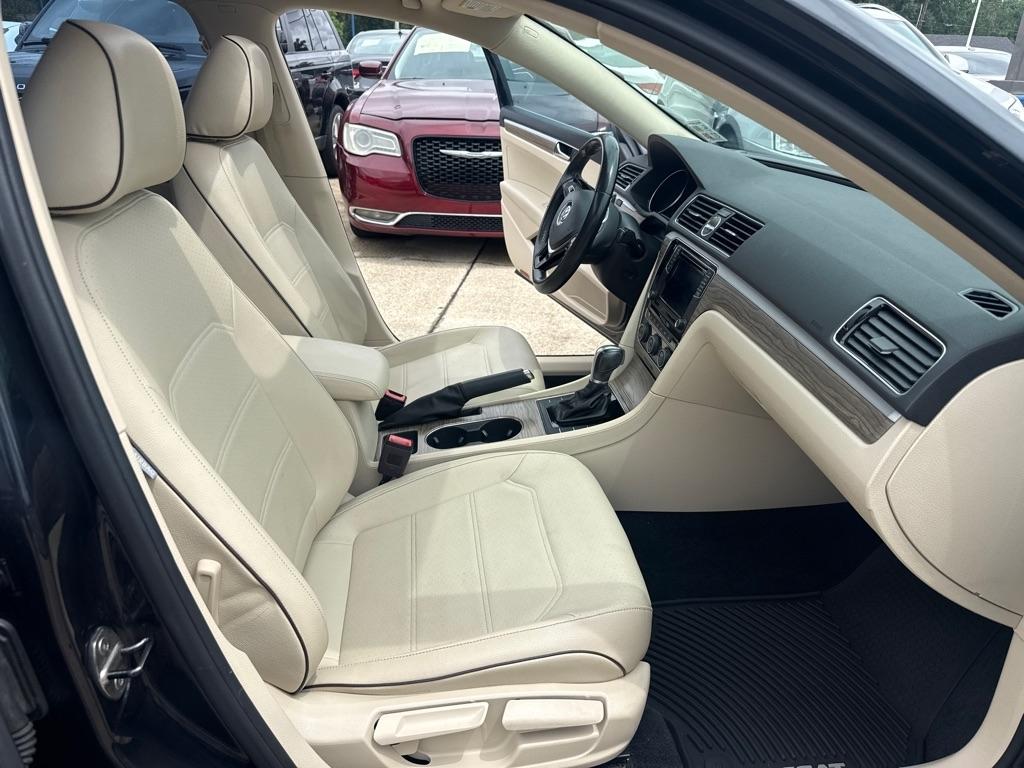 Volkswagen Passat 1.8T SE Auto 2017