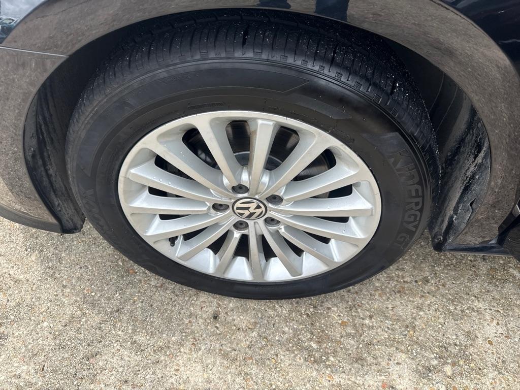 Volkswagen Passat 1.8T SE Auto 2017