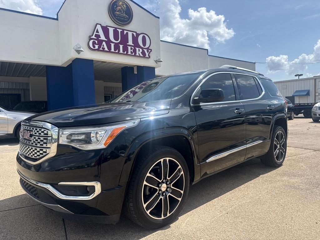 GMC Acadia FWD 4dr Denali 2017