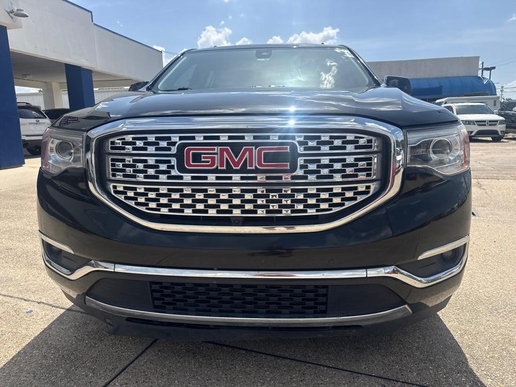 GMC Acadia FWD 4dr Denali 2017