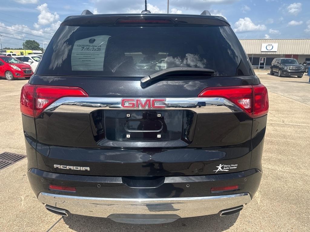 GMC Acadia FWD 4dr Denali 2017