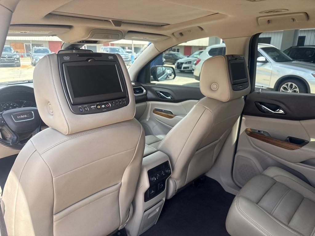 GMC Acadia FWD 4dr Denali 2017