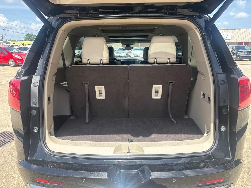 GMC Acadia FWD 4dr Denali 2017