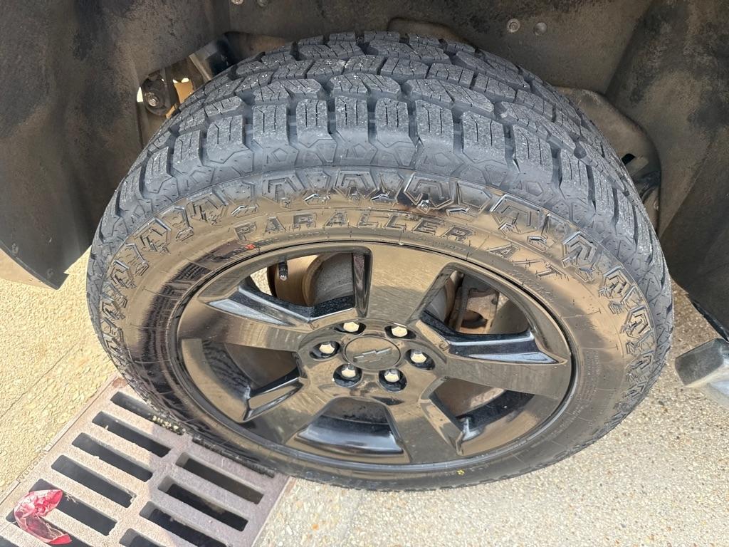 Chevrolet Tahoe 2WD 4dr LT 2016