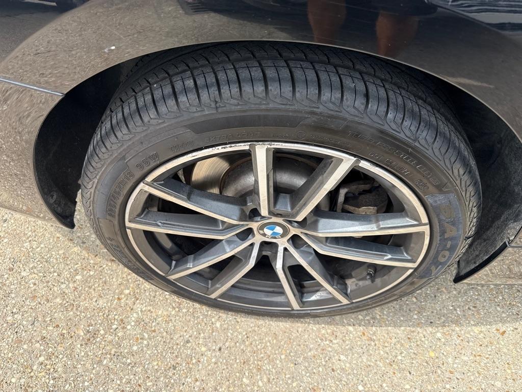 BMW 3 Series 330i Sedan North America 2019