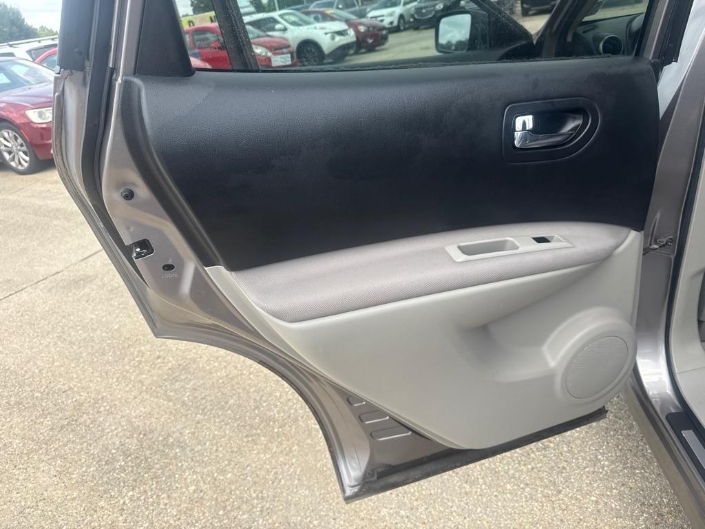 Nissan Rogue FWD 4dr SL 2010