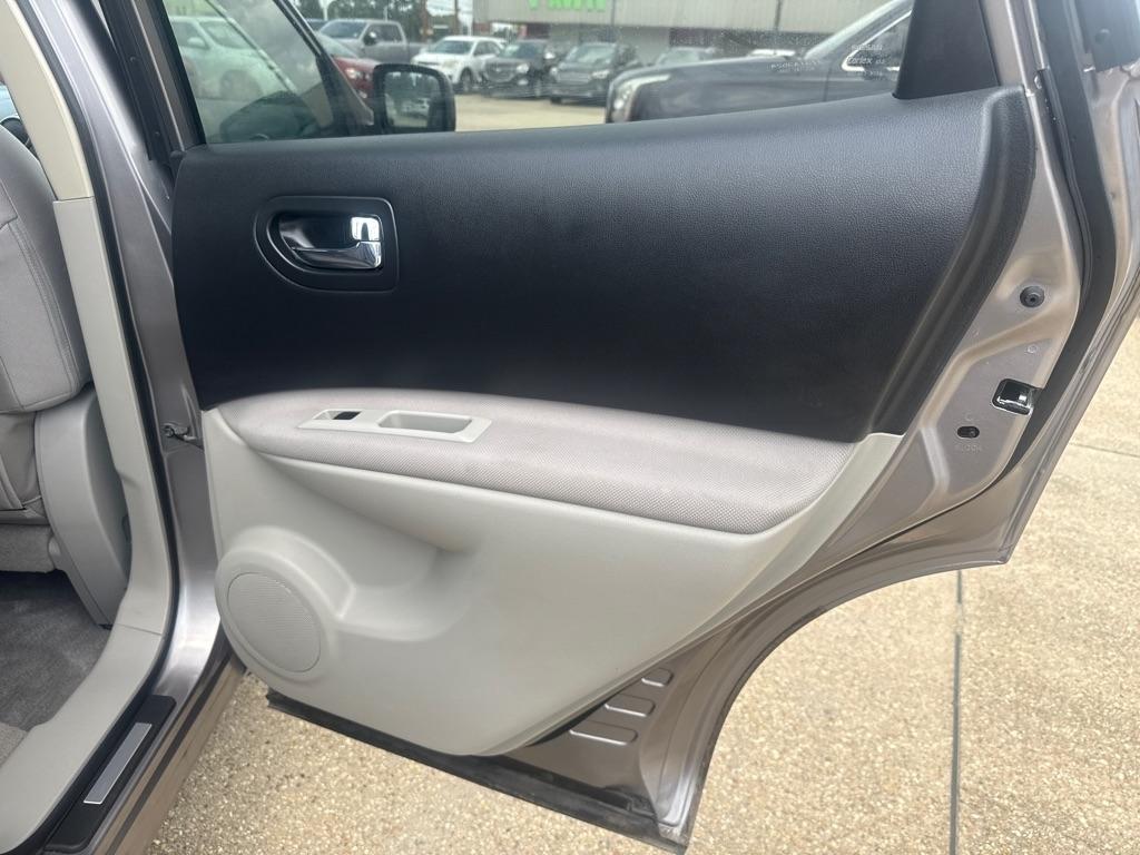 Nissan Rogue FWD 4dr SL 2010