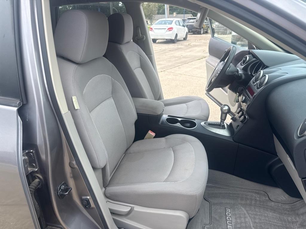 Nissan Rogue FWD 4dr SL 2010