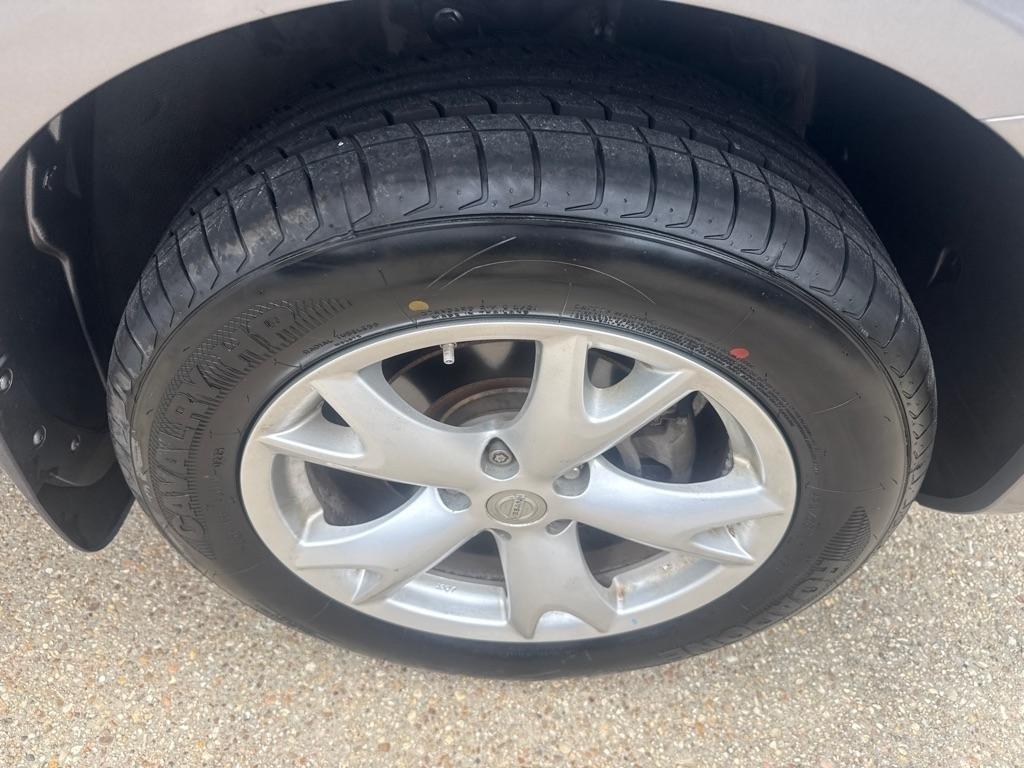 Nissan Rogue FWD 4dr SL 2010
