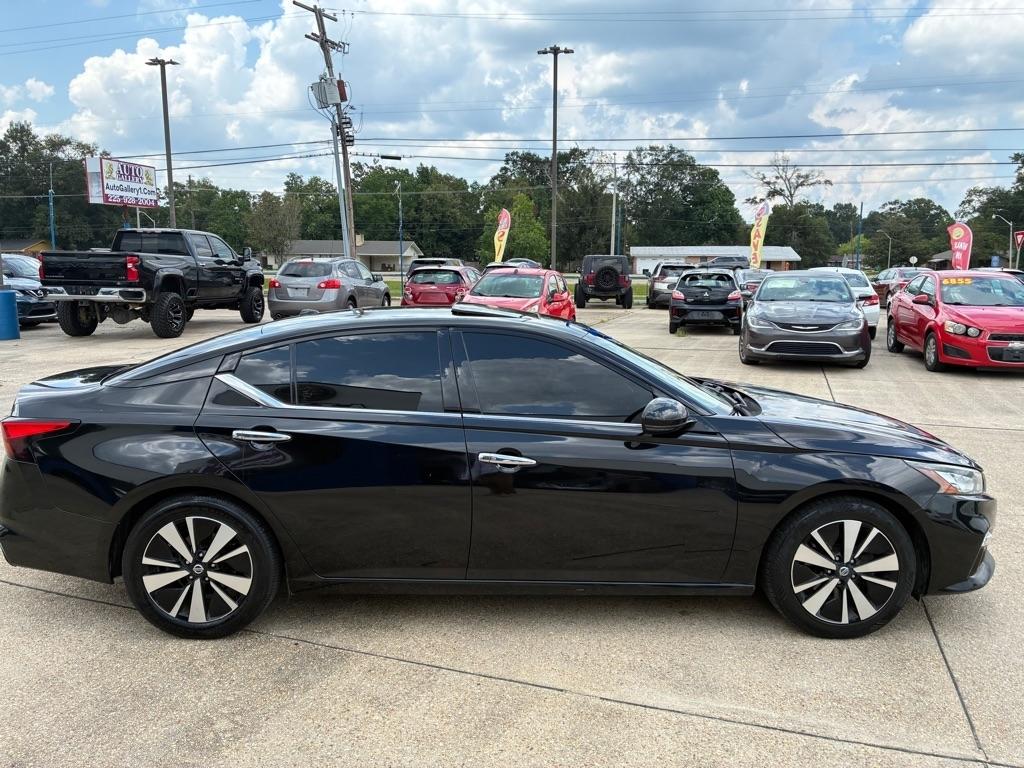 Nissan Altima 2.5 SL Sedan 2020