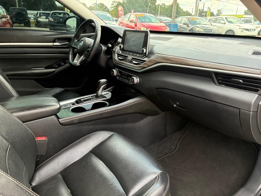 Nissan Altima 2.5 SL Sedan 2020